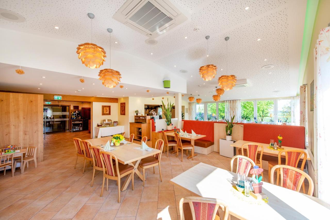 Waldesblick, Hotel-Restaurant Lahr  المظهر الخارجي الصورة